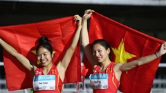 Hà Thị Thu ngỡ ngàng khi đang từ hạng ba rớt xuống… phạm quy!